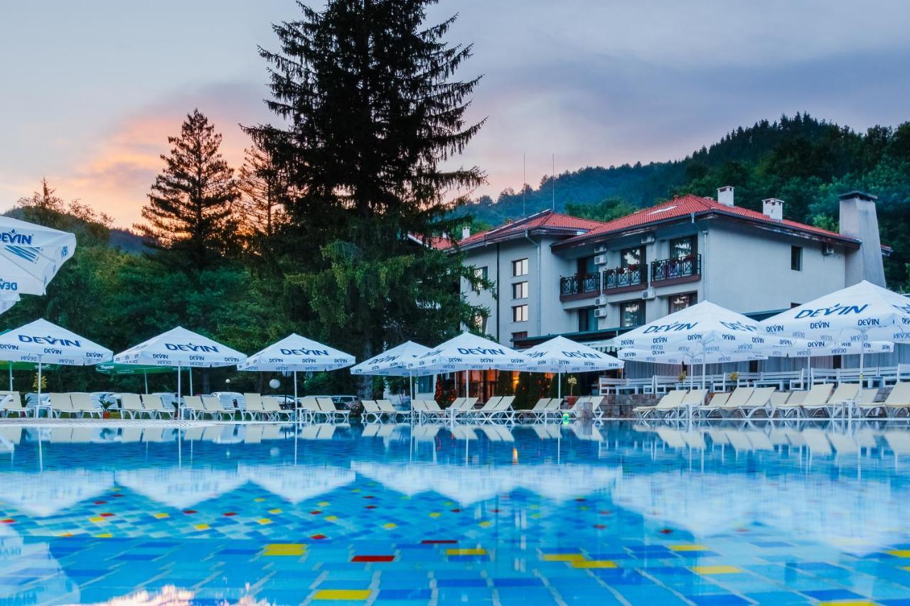 Ostrova Holiday Village Beli Osŭm Exteriér fotografie