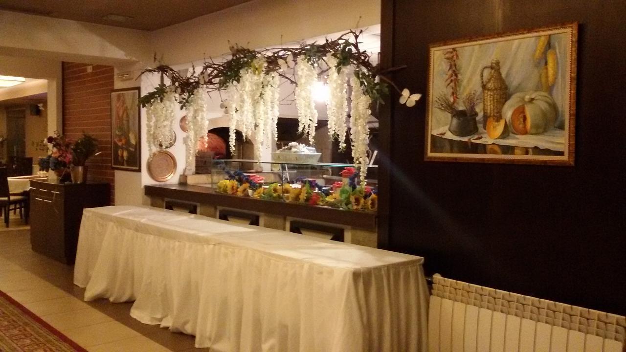 Ostrova Holiday Village Beli Osŭm Exteriér fotografie