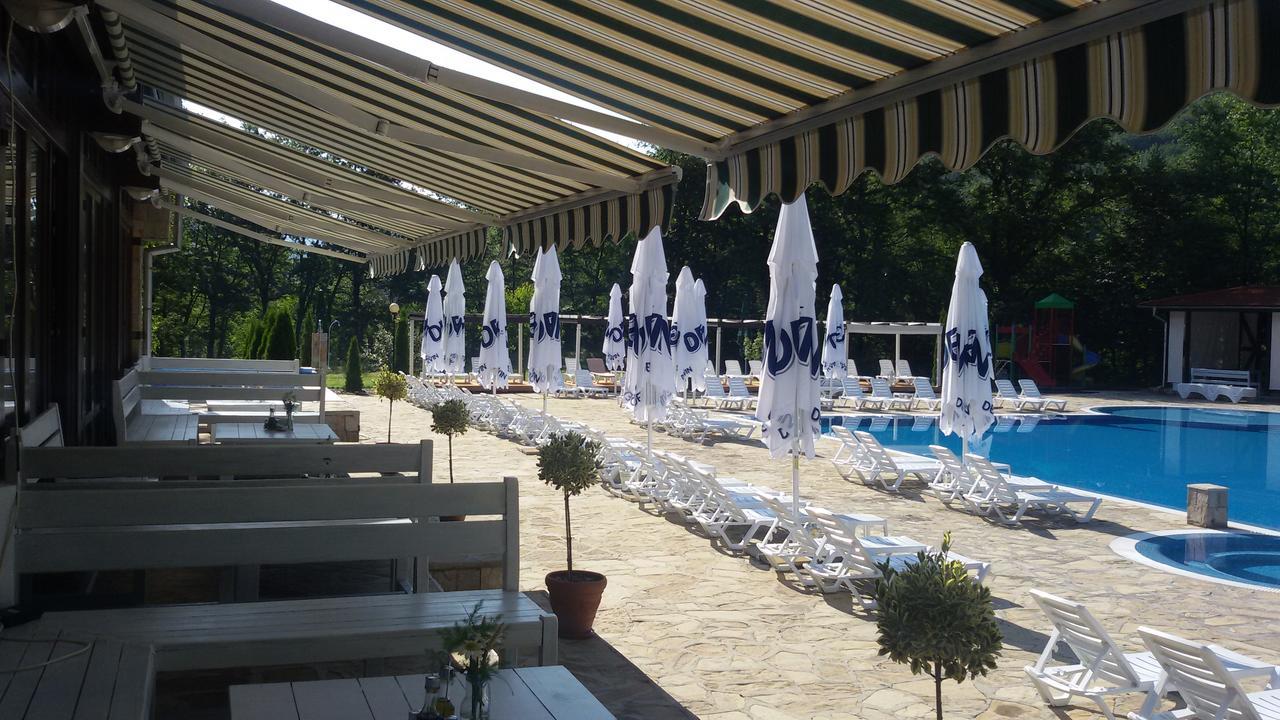 Ostrova Holiday Village Beli Osŭm Exteriér fotografie