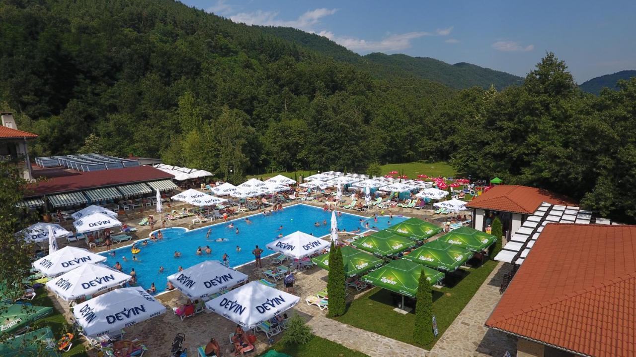 Ostrova Holiday Village Beli Osŭm Exteriér fotografie