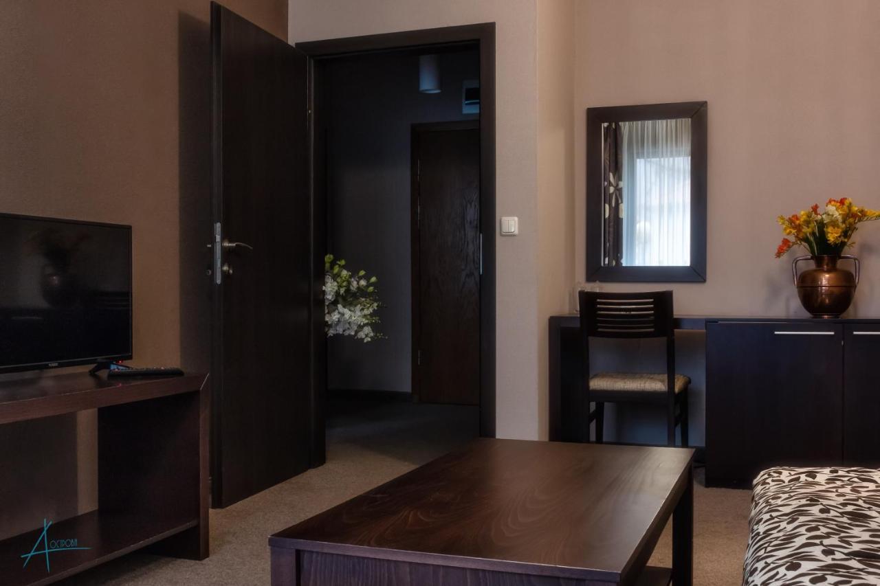 Ostrova Holiday Village Beli Osŭm Exteriér fotografie