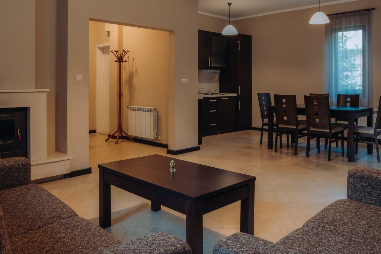 Ostrova Holiday Village Beli Osŭm Exteriér fotografie